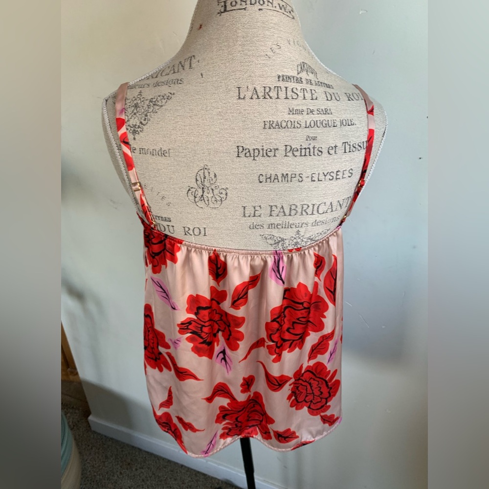 ▶️ Nema Satin Tank Top Womens M Floral Peony Print Cami Y2K Resort Pink EUC - Picture 3 of 12